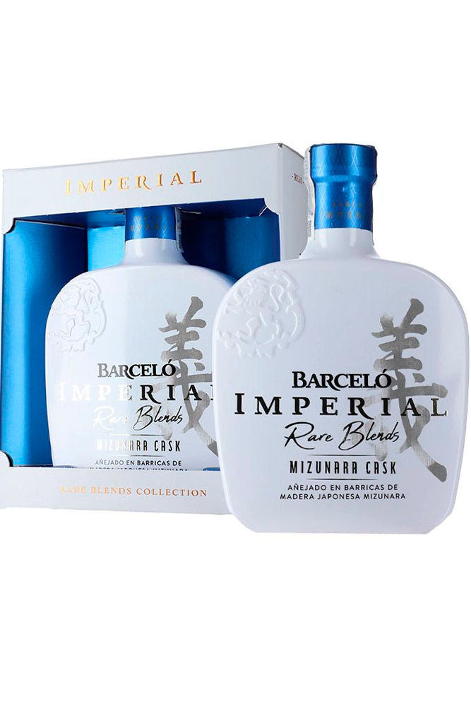 Botella de 70 cl de Ron Barceló Mizunara Imperial, ron premium dominicano 43 % vol. acabado en barrica de roble japonés Mizunara.