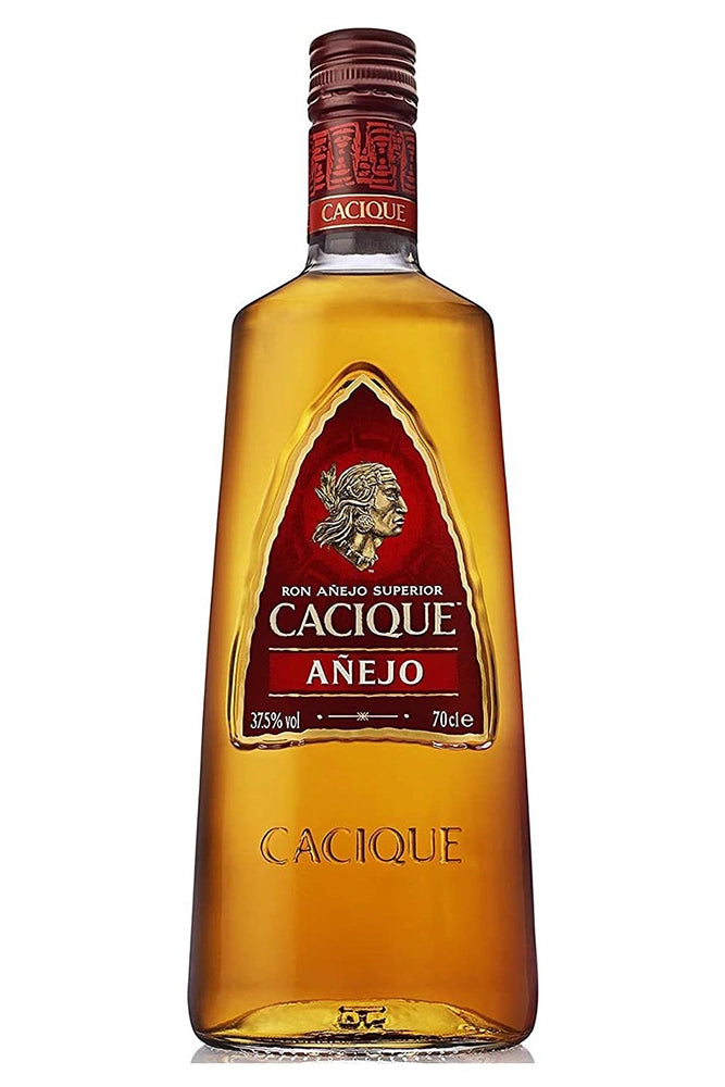 Botella de 70cl de Ron Cacique, un ron venezolano añejo con sabores suaves y equilibrados. Envejecido en barricas de roble, ideal para disfrutar solo o en cócteles. Presentado en botella de vidrio de color ámbar dorado.