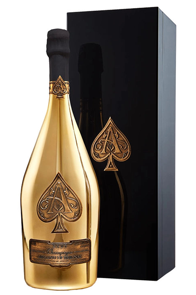 Botella Armand de Brignac Brut Gold 75 cl, champagne dorado de lujo con notas de manzana, brioche, miel y final cremoso.
