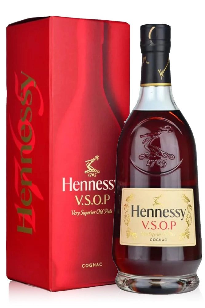 Botella Hennessy VSOP 70 cl, cognac equilibrado con notas de fruta y especias.