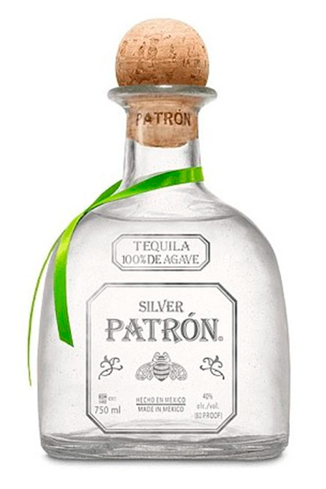 Botella de 70 cl de Tequila Patrón Silver, tequila ultra-premium 100% agave azul de Jalisco, 40 % vol., notas de agave fresco y cítricos.