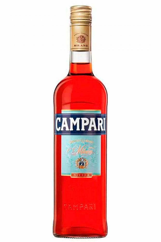 Botella de 70 centilitros de Campari, un aperitivo italiano icónico elaborado con una mezcla secreta de hierbas, frutas y especias. Conocido por su sabor amargo y refrescante, y su color rojo intenso. Perfecto para cócteles como Negroni, Americano o Spritz. Presentado en botella de vidrio.

