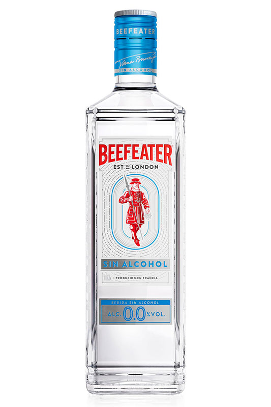Botella de 70 cl de Ginebra Beefeater 0.0%, una alternativa sin alcohol que conserva el perfil clásico de la marca con botánicos reales. Diseñada para mocktails y combinados ligeros, perfecta para quienes buscan opciones saludables. Presentada en botella de vidrio transparente, con sabor seco, fresco y con buena persistencia.
