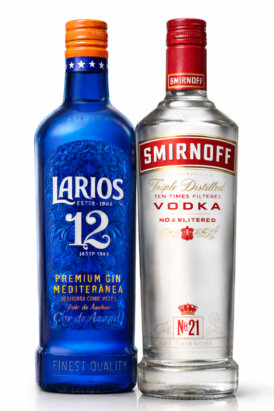 Pack Mix Clásicos con una botella de un litro de Smirnoff Vodka Red Label y una botella de ginebra Larios 12 sobre fondo blanco.