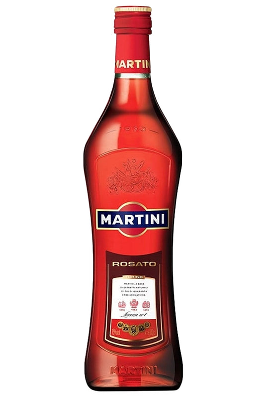 Botella de 1 litro de Vermut Martini Rosato, un vermut rosado floral de Martini & Rossi. Elaborado con una mezcla de vinos blanco y tinto, hierbas aromáticas y azúcar, ideal para aperitivos con hielo o mezclado con tónica. Presentado en una elegante botella de vidrio de color rosado.