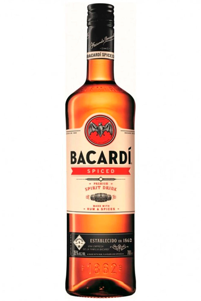 Botella de 70 cl de Bacardi Spiced, ron especiado sin gluten con notas de vainilla y canela, ideal para cócteles.