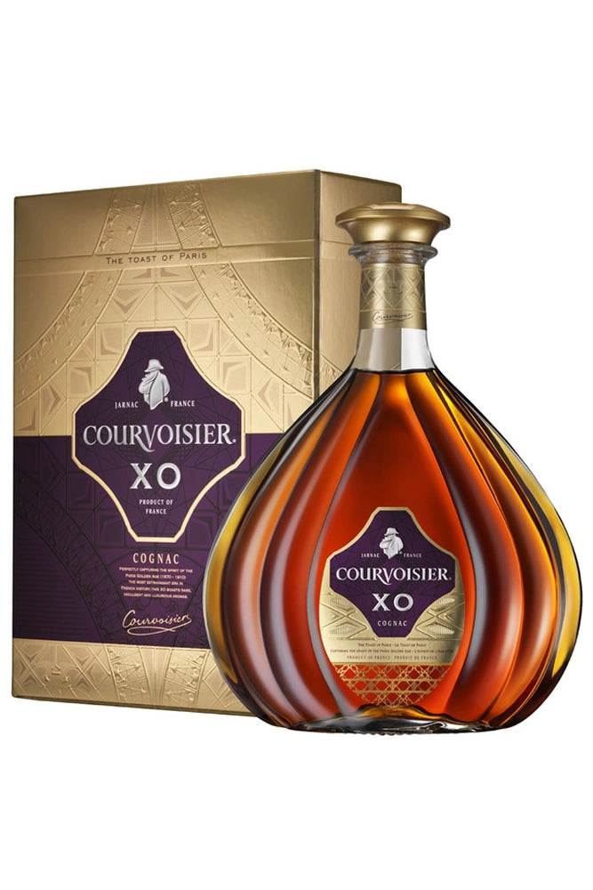 Botella Courvoisier XO 70 cl con estuche, cognac Extra Old de estilo suntuoso.