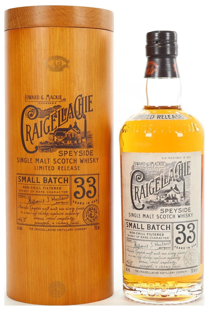 Botella de Craigellachie 33 Años 70 cl, single malt Speyside con notas de piña, miel y roble tostado. Edición limitada y exclusiva.