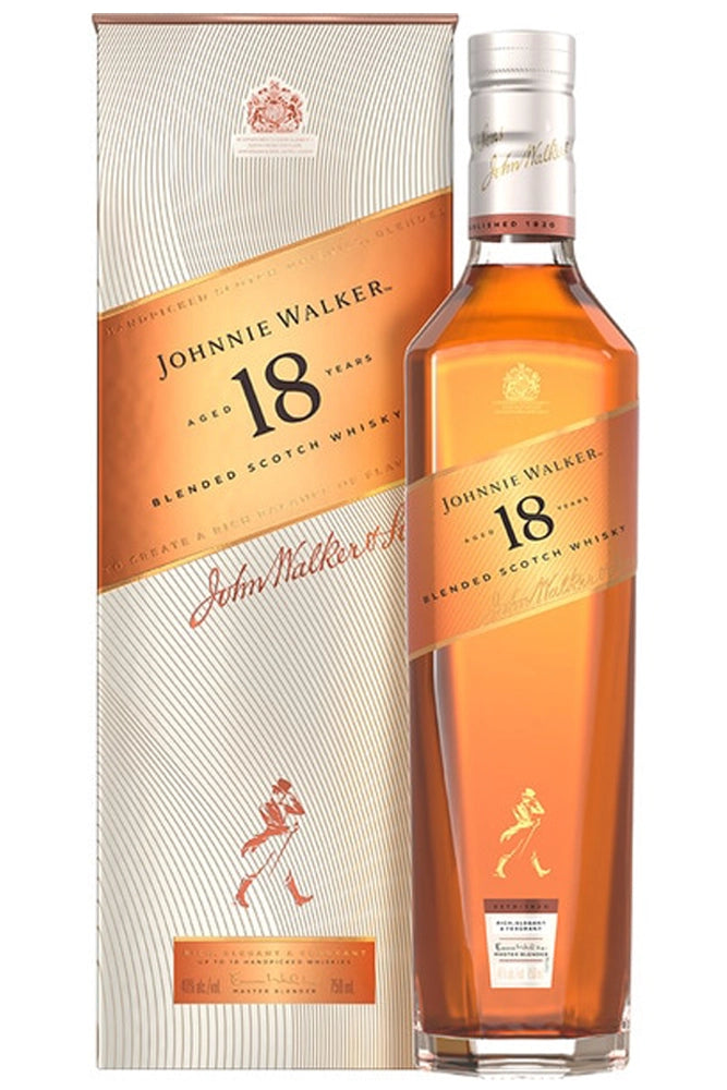 Botella de Johnnie Walker Ultimate 18 Años 70 cl, blended scotch con notas de miel, vainilla, caramelo y roble tostado.
