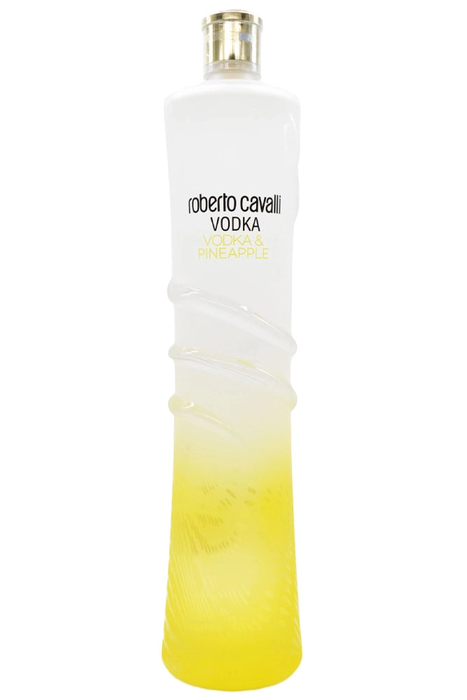 Botella Roberto Cavalli Piña 1 L, vodka italiano aromatizado con piña madura, suave, dulce y refrescante.