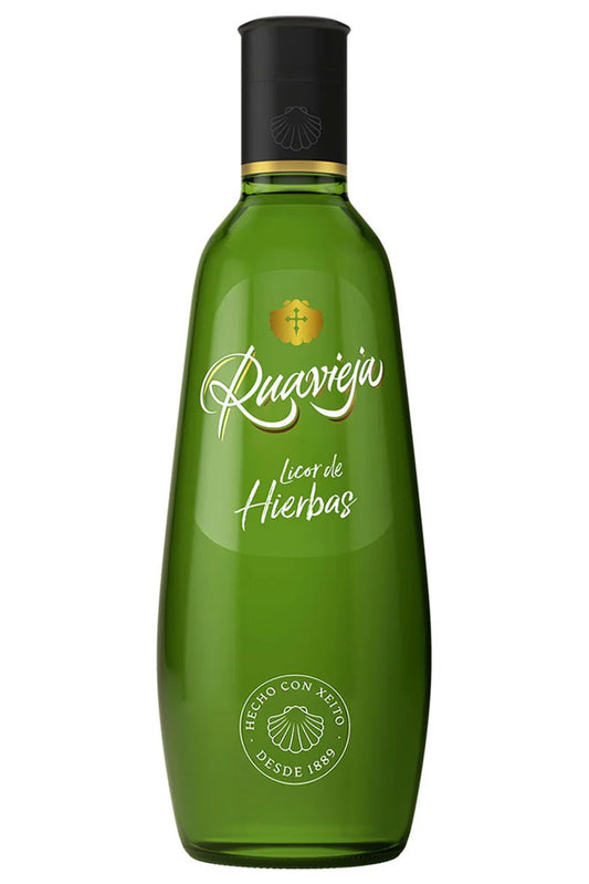 Botella de licor de hierbas Ruavieja 70 cl, elaborado en Galicia con orujo y hierbas naturales. Dulce, aromático y digestivo.