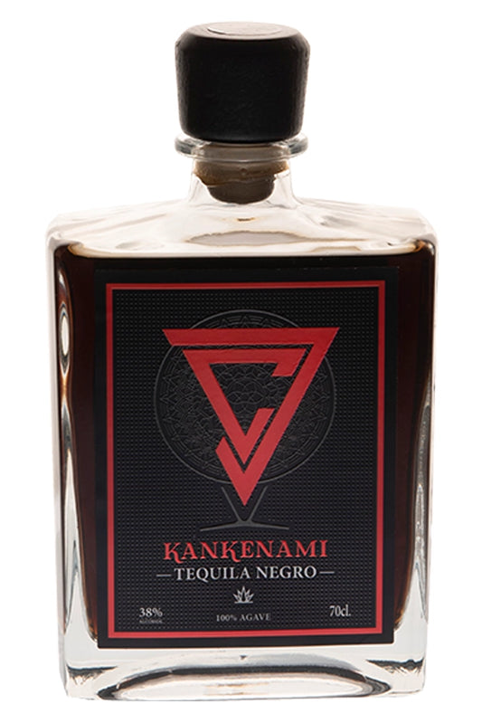 Botella de 70 cl de Tequila Kankenami Negro Reposado edición especial, color negro distintivo, 100 % agave azul