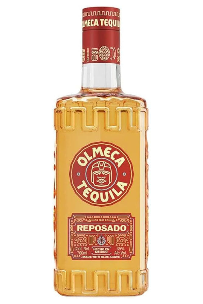 Botella de Tequila Olmeca Reposado 70 cl, elaborado con agave azul y reposado en roble 5 meses. Suave, redondo y ligeramente ahumado.
