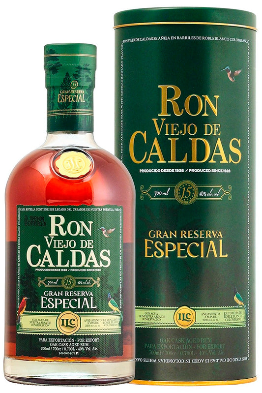 Botella 70 cl de Ron Viejo de Caldas 15 Años, ron colombiano 40% vol., envejecido hasta 15 años, notas de almendra, coco y vainilla.