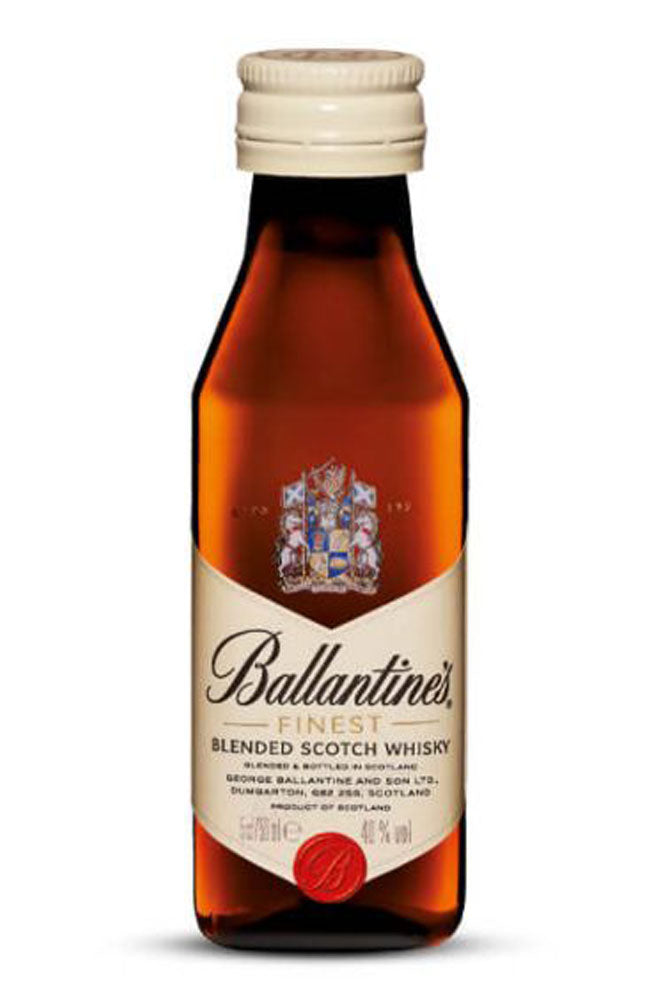 Botella mini de Whisky Ballantine's 5 cl, blended escocés equilibrado con notas de miel, manzana roja y ligero ahumado. Ideal para catas.
