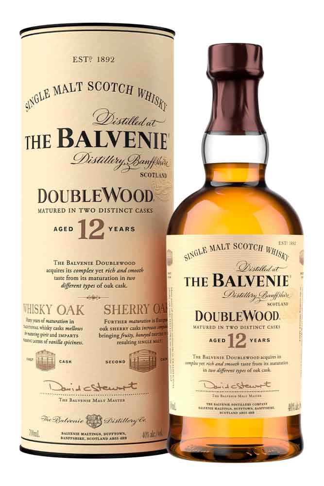 Botella de 70 cl de The Balvenie 12 DoubleWood. Single Malt ámbar 40º. Envejecido 12 años en roble americano y jerez, con notas de miel.